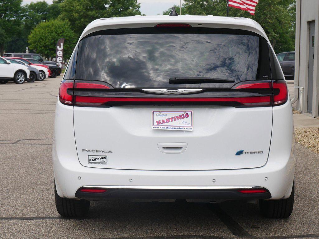 used 2023 Chrysler Pacifica Hybrid car, priced at $30,982