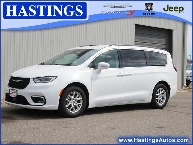 used 2022 Chrysler Pacifica car, priced at $25,982