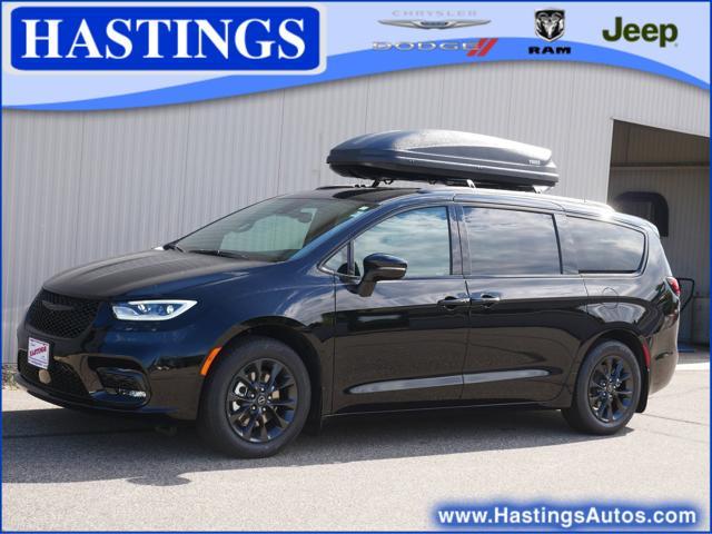 new 2025 Chrysler Pacifica car, priced at $41,132