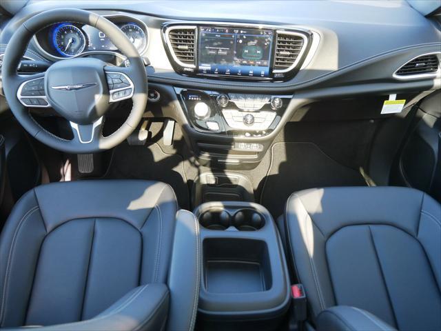 new 2025 Chrysler Pacifica car, priced at $44,491