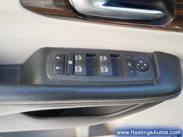 used 2022 Chrysler Pacifica car, priced at $25,982