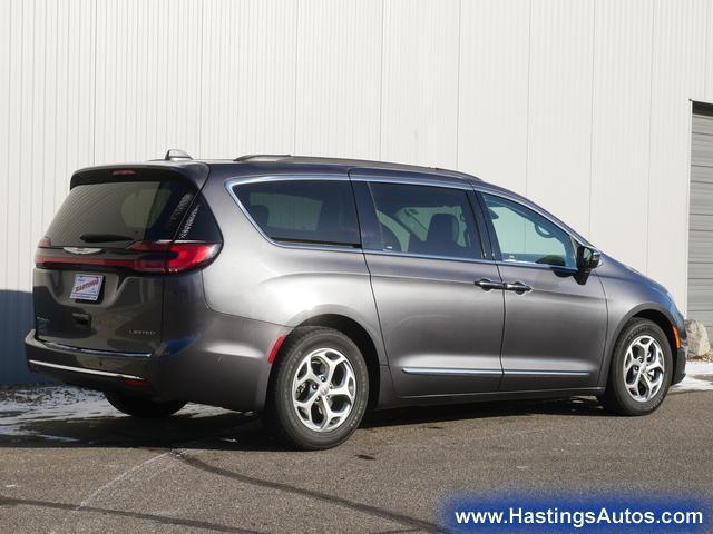 used 2022 Chrysler Pacifica car, priced at $25,982