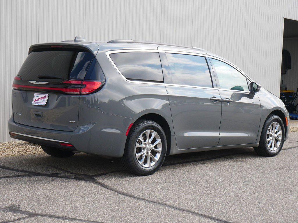 used 2022 Chrysler Pacifica car, priced at $31,982