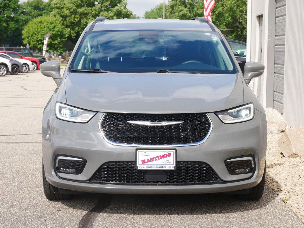 used 2022 Chrysler Pacifica car, priced at $31,982