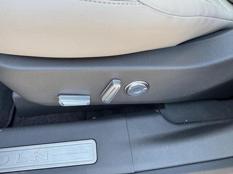 new 2025 Lincoln Nautilus car, priced at $67,645