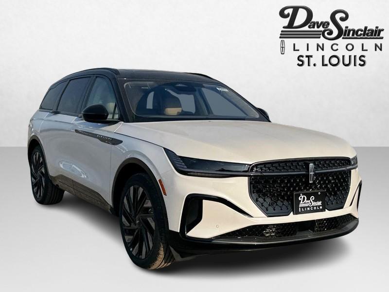 new 2025 Lincoln Nautilus car, priced at $67,645