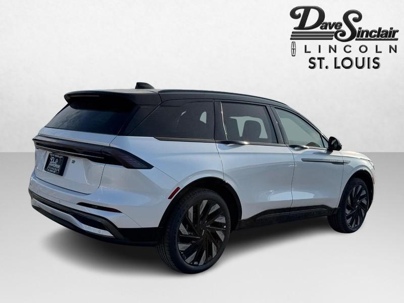 new 2025 Lincoln Nautilus car, priced at $67,645