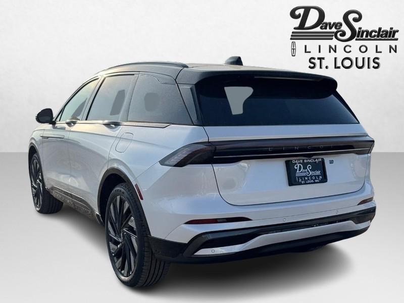 new 2025 Lincoln Nautilus car, priced at $67,645