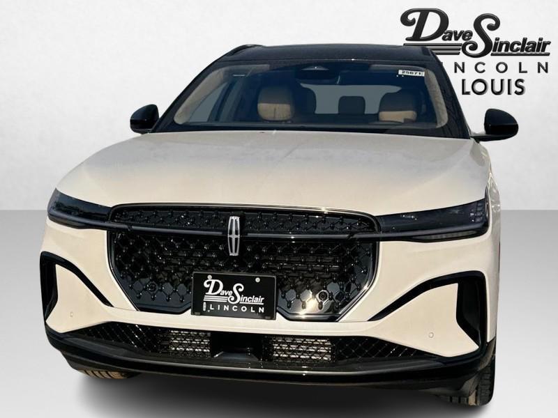 new 2025 Lincoln Nautilus car, priced at $67,645