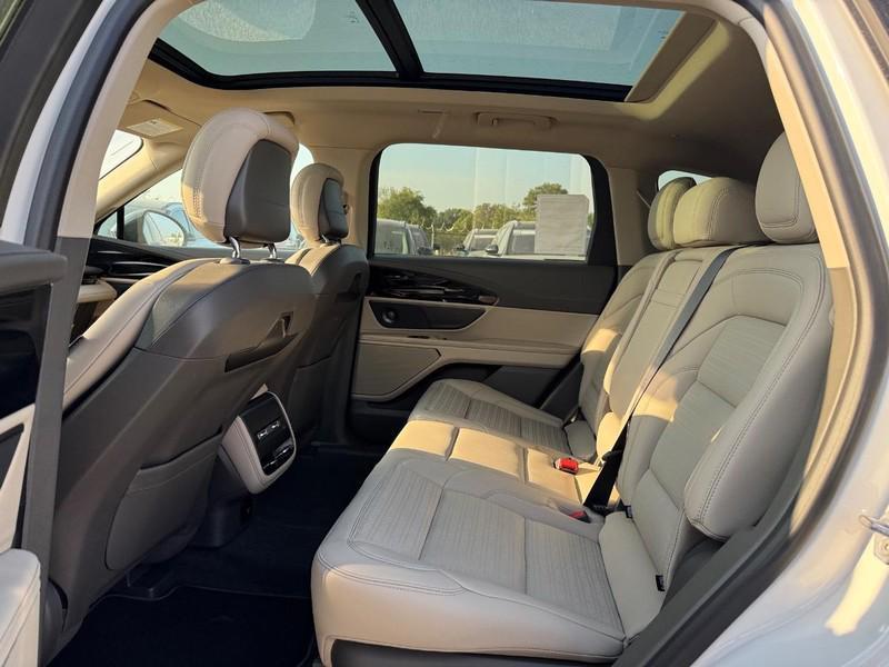 new 2025 Lincoln Nautilus car, priced at $67,645