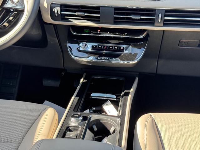new 2025 Lincoln Corsair car, priced at $54,382