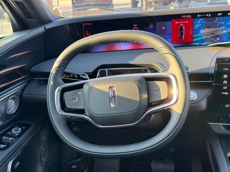new 2025 Lincoln Nautilus car, priced at $72,010