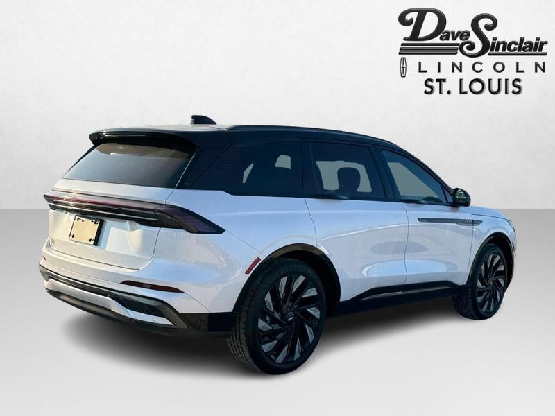 new 2025 Lincoln Nautilus car, priced at $72,010