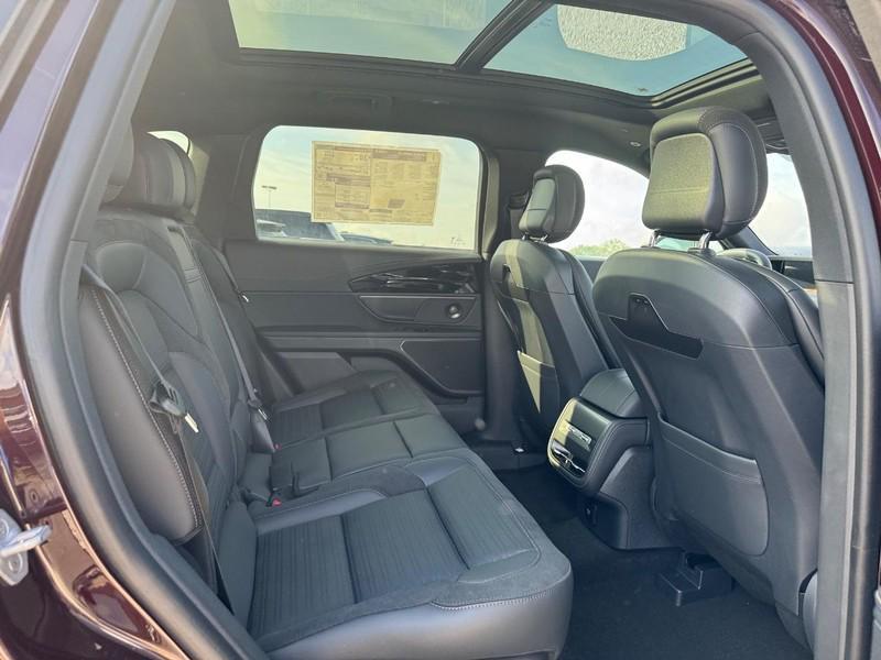 new 2025 Lincoln Nautilus car, priced at $68,455