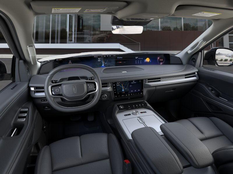 new 2025 Lincoln Navigator car, priced at $106,175