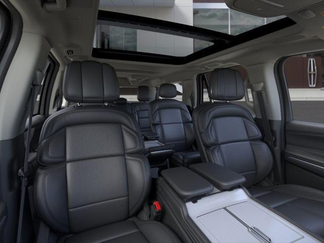 new 2025 Lincoln Navigator car, priced at $111,540