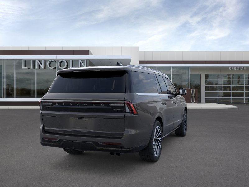 new 2025 Lincoln Navigator car, priced at $124,435