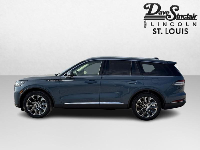 new 2025 Lincoln Aviator car, priced at $68,940
