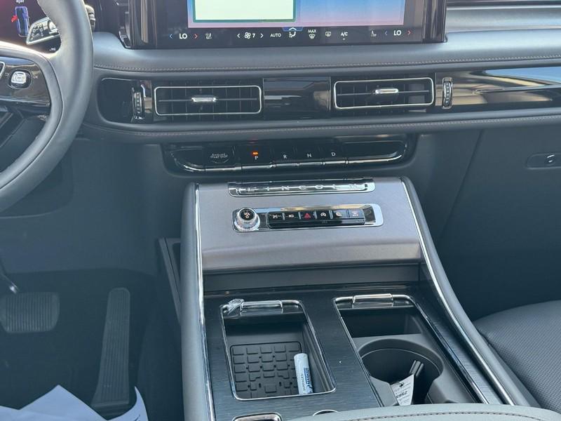 new 2025 Lincoln Aviator car, priced at $68,940