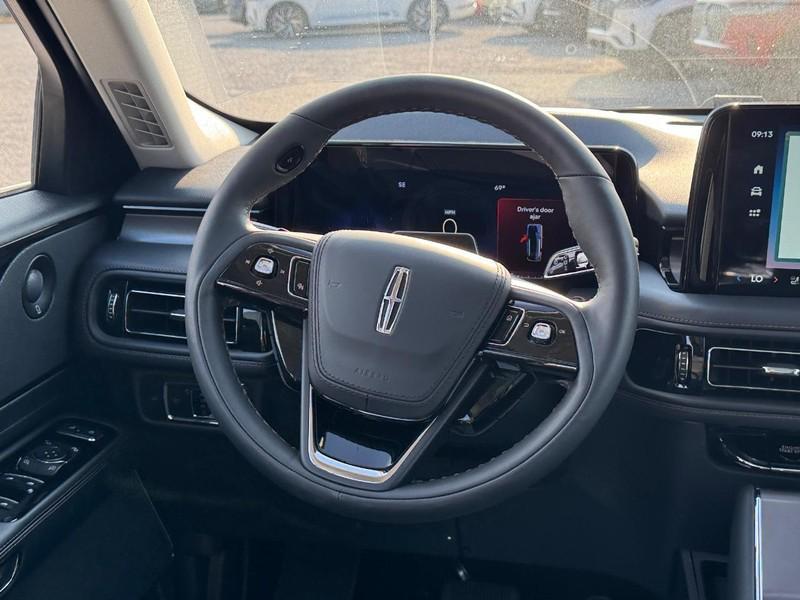 new 2025 Lincoln Aviator car, priced at $68,940
