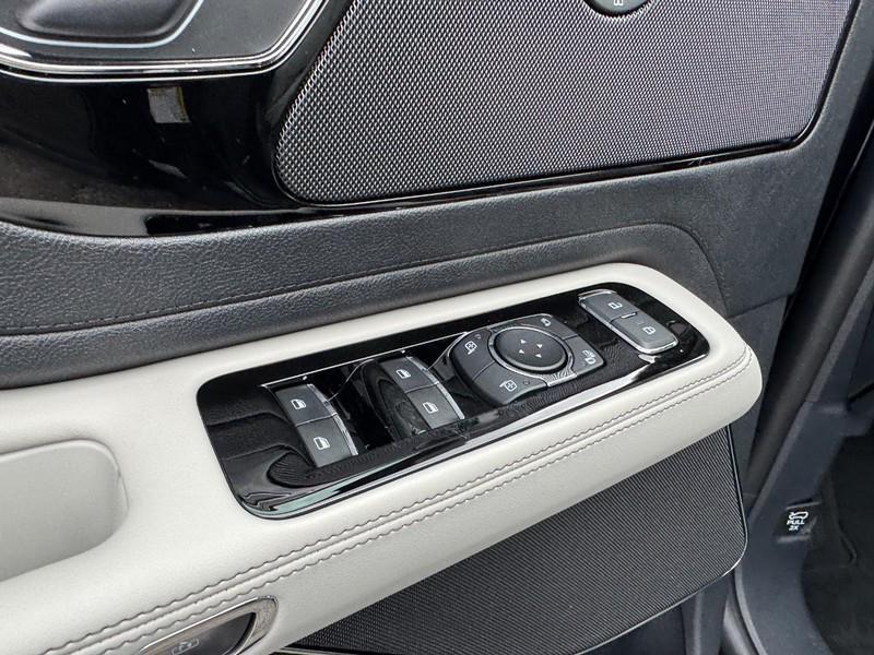 new 2025 Lincoln Aviator car, priced at $70,690