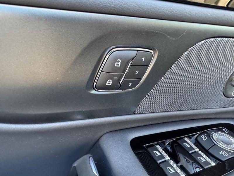 new 2025 Lincoln Nautilus car, priced at $70,095