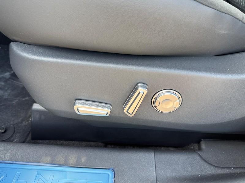 new 2025 Lincoln Nautilus car, priced at $70,095