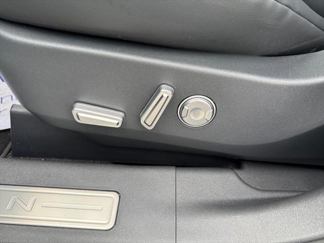 new 2025 Lincoln Nautilus car, priced at $58,476