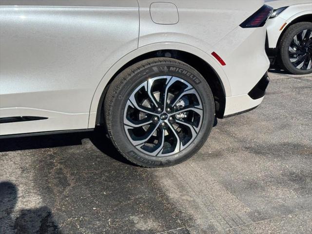 new 2025 Lincoln Nautilus car, priced at $57,871