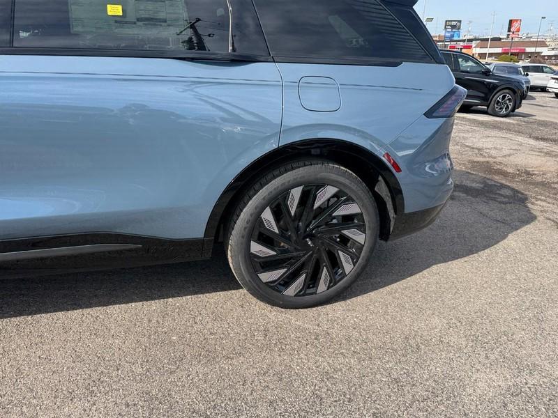 new 2025 Lincoln Nautilus car, priced at $66,455