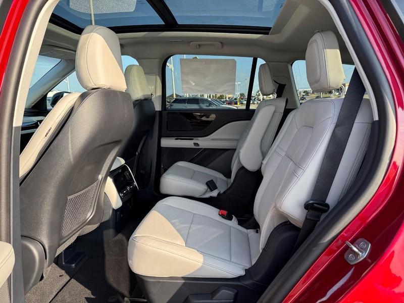 new 2025 Lincoln Aviator car, priced at $64,440