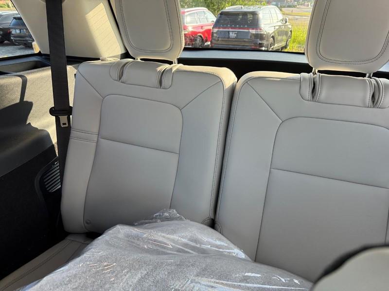 new 2025 Lincoln Aviator car, priced at $64,440