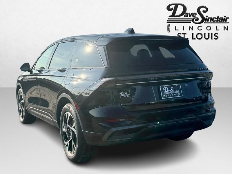 new 2025 Lincoln Nautilus car, priced at $56,735