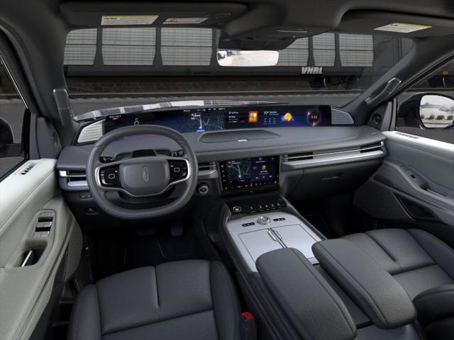 new 2025 Lincoln Navigator car, priced at $105,985