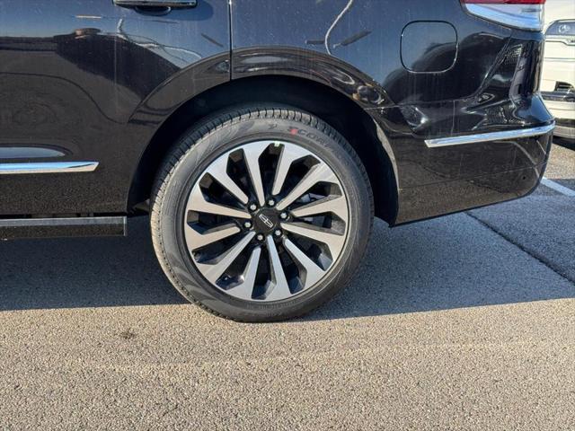 new 2024 Lincoln Navigator car, priced at $90,802