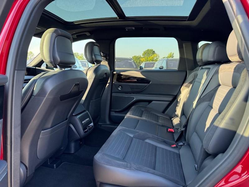 new 2025 Lincoln Nautilus car, priced at $67,645