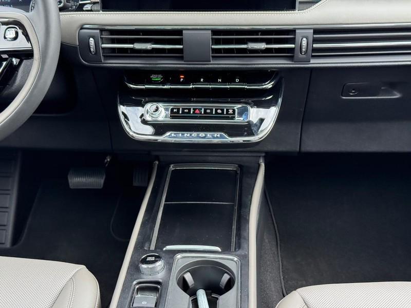 new 2025 Lincoln Corsair car, priced at $62,250