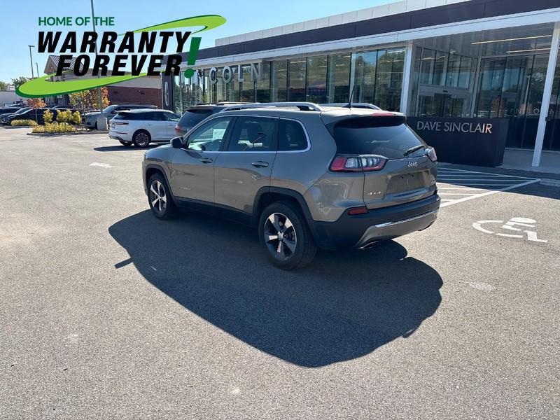 used 2019 Jeep Cherokee car, priced at $19,287