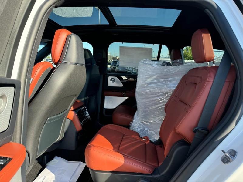 new 2025 Lincoln Aviator car, priced at $76,150