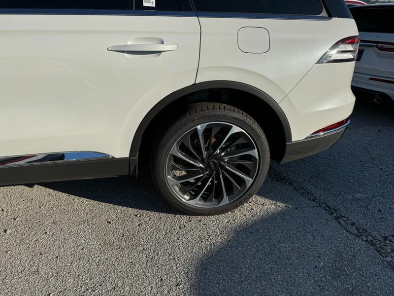 new 2025 Lincoln Aviator car, priced at $76,150