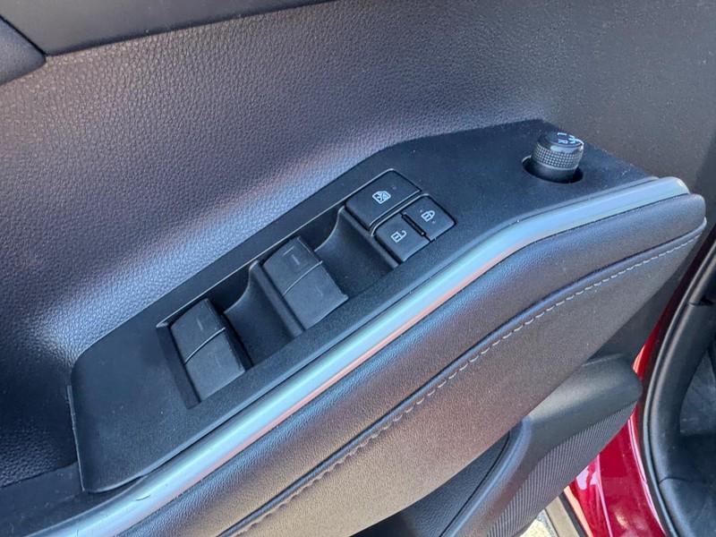 used 2022 Toyota Highlander car, priced at $31,825