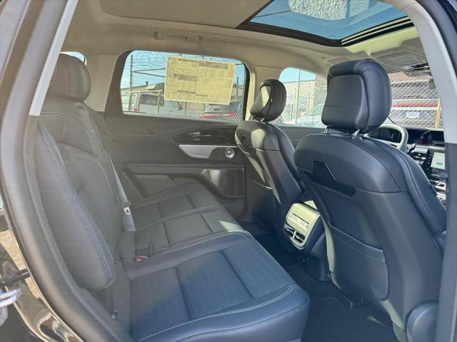 new 2025 Lincoln Nautilus car, priced at $61,613