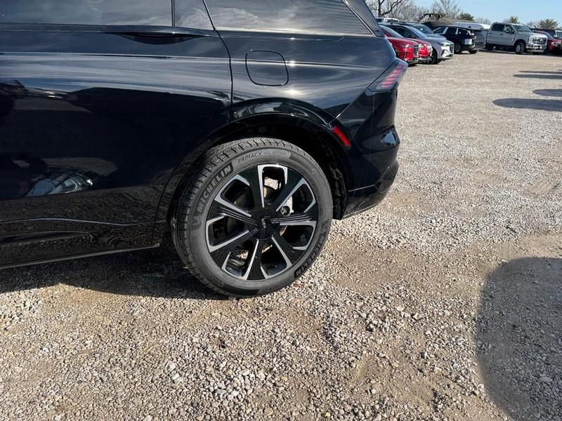 new 2025 Lincoln Nautilus car, priced at $66,552