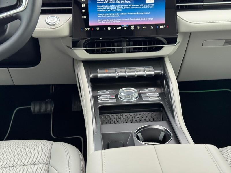 new 2026 Lincoln Nautilus car