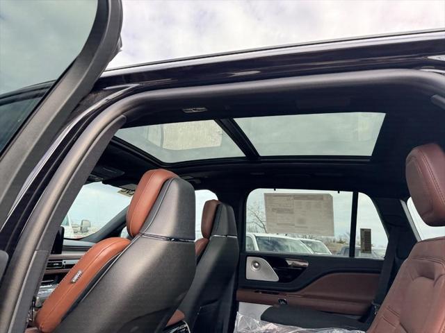 new 2025 Lincoln Aviator car, priced at $72,473