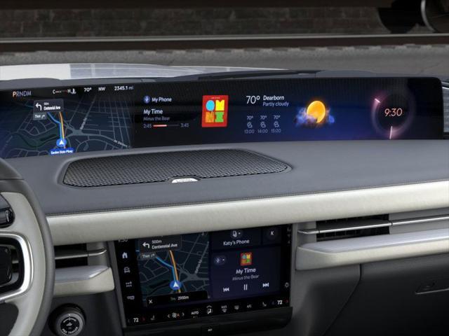 new 2025 Lincoln Navigator car, priced at $105,975