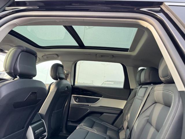 new 2025 Lincoln Nautilus car, priced at $56,163