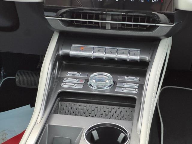 new 2025 Lincoln Nautilus car, priced at $56,163