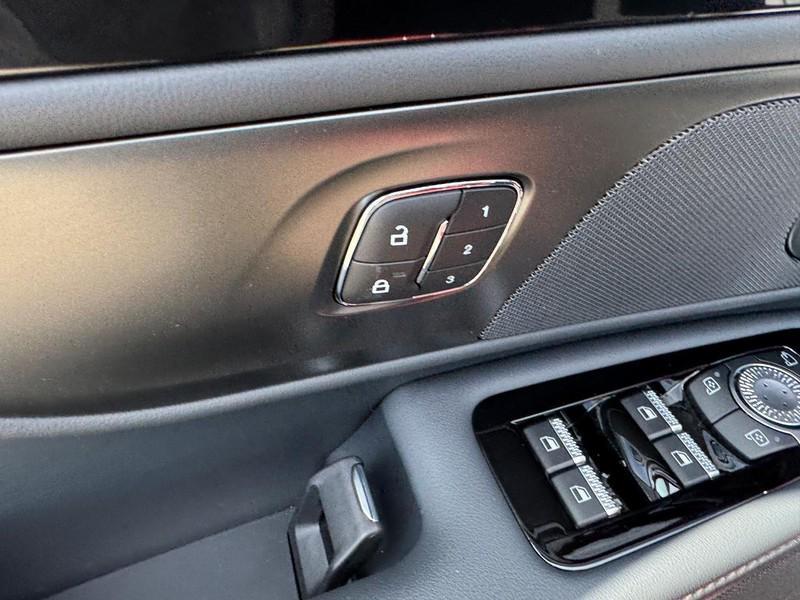 new 2025 Lincoln Nautilus car, priced at $62,270