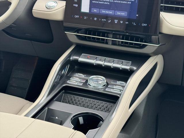new 2025 Lincoln Nautilus car, priced at $56,796
